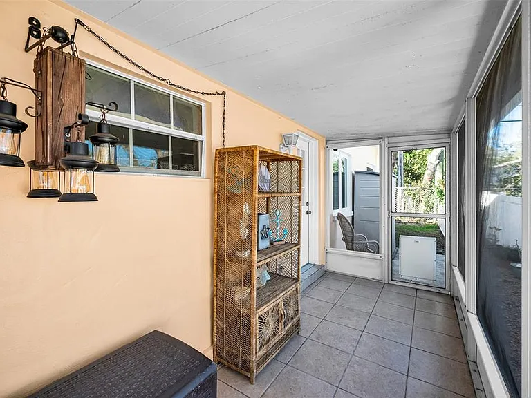 1000 Crane Ct — Photo 38