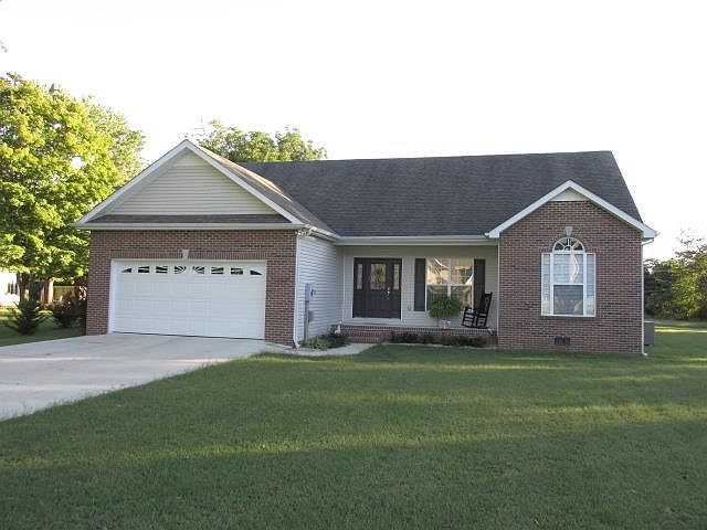 1st image of 101 Rebecca Ln W