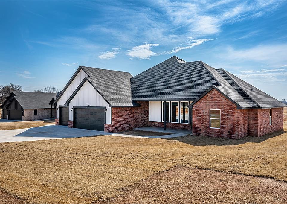 1st image of 2447 Sierra Cir