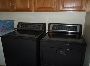 8462 S 68th St, Franklin, WI 53132