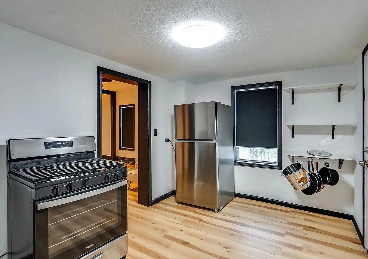 Newly Remodeled Four Bedroom — Photo 3