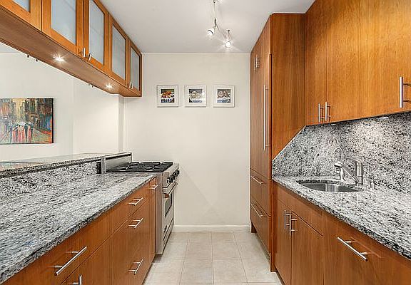 3rd image of 1160 3rd Ave APT 12J