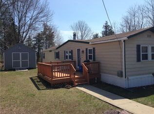 240 Cooper Ln, East Greenwich, RI 02818