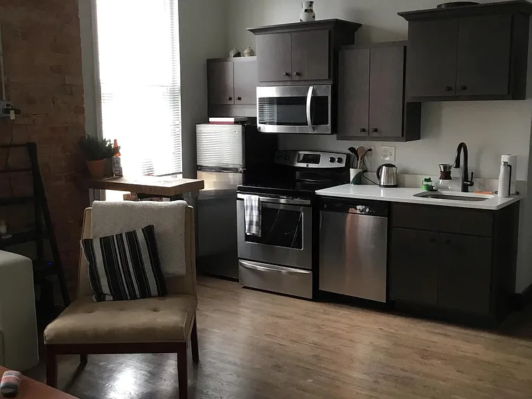 1533 Pleasant Street — Photo 21