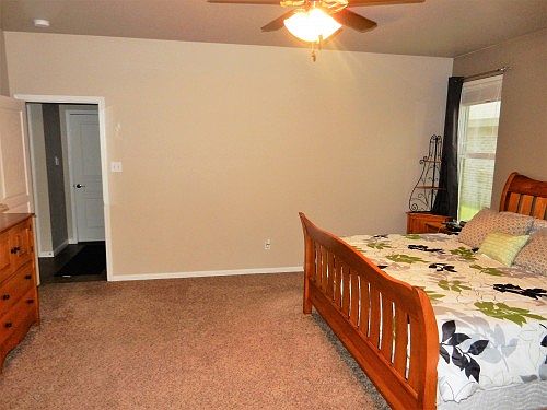 3rd image of 410 Westchester Ct