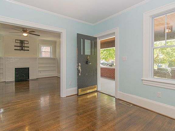 3rd image of 1519 Westover Ave SW
