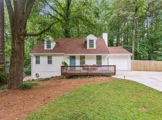 511 Valley Creek Rd SW, Mableton, GA 30126