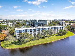 2236 N Cypress Bend Dr APT 206, Pompano Beach, FL 33069