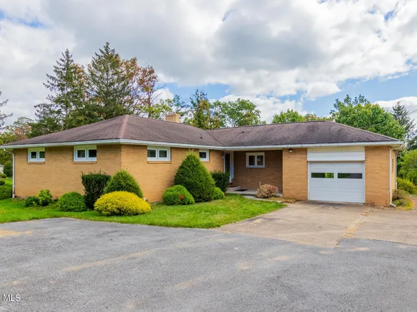 8 Elm St, Hollidaysburg, PA 16648