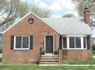 2551 Northview Rd, Rocky River, OH 44116