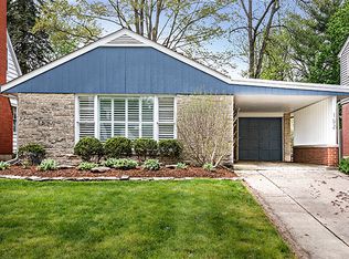 152 East Rd, Glen Ellyn, IL 60137