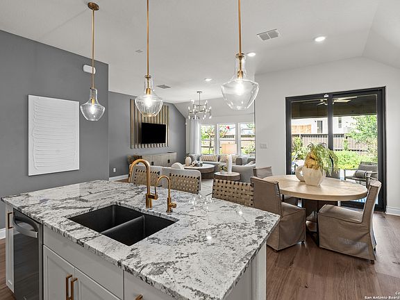 7th image of this home