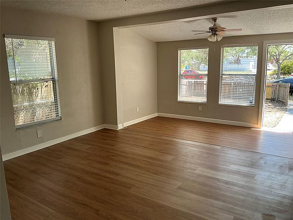 4th image of 3919 1st Ave N