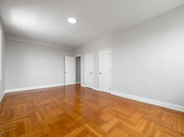 7714 Bay Parkway image 7 of 9