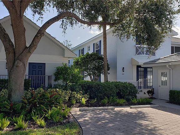 5th image of 7088 Barrington Cir APT 201