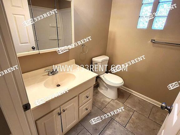 5th image of 617 W 85th St