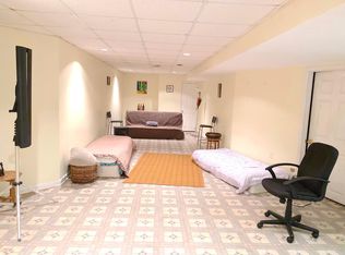 1 Painted Wagon Rd #1, Holmdel, NJ 07733