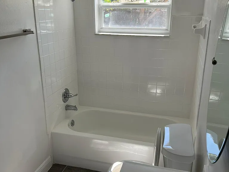 4421 N Clark Ave #A — Photo 3