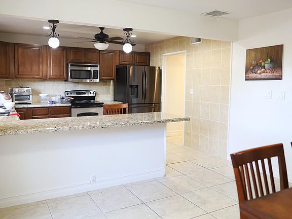 Kitchen and dining area.