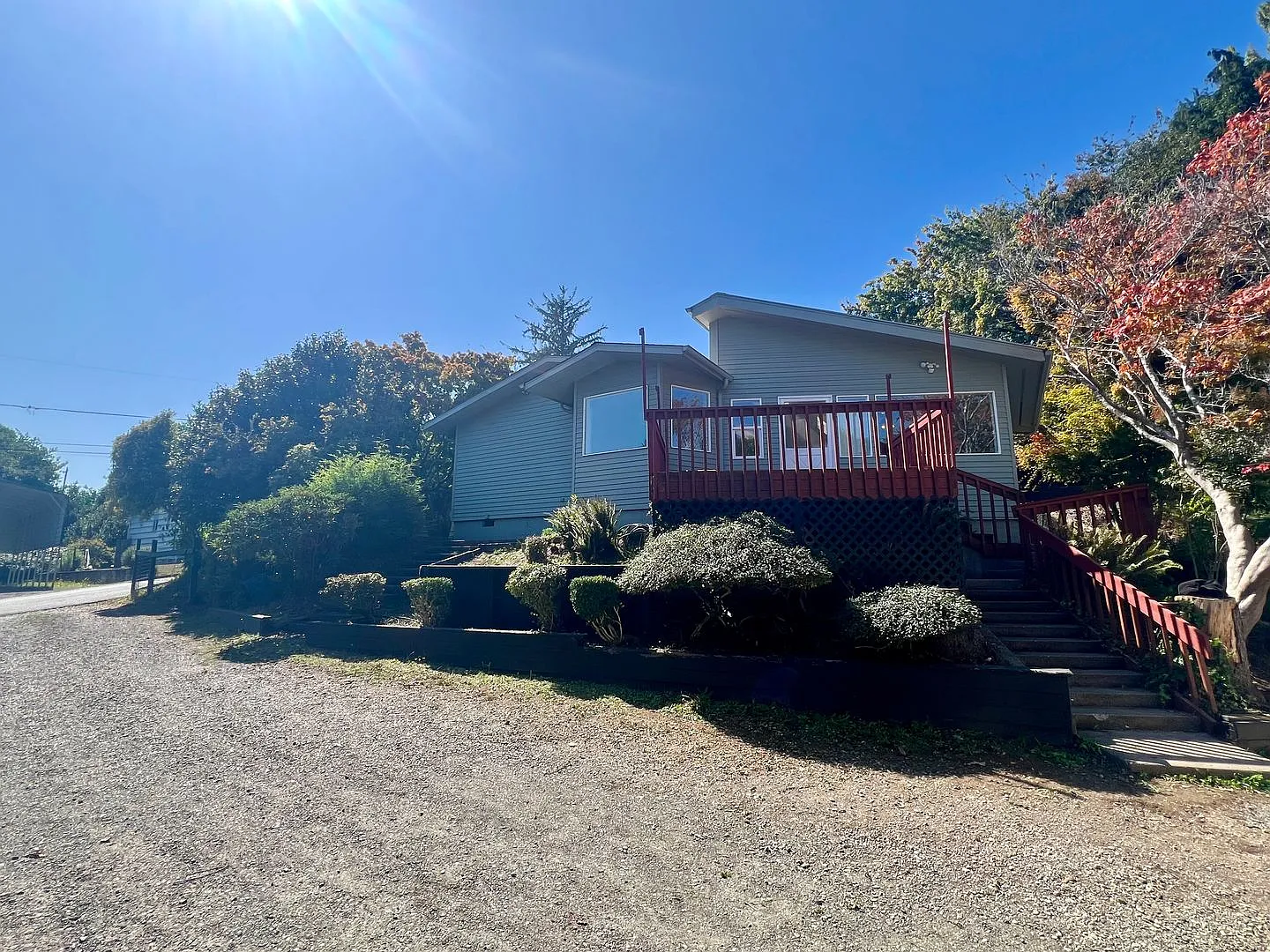 2 Bedroom Home in Coos Bay — Photo 1