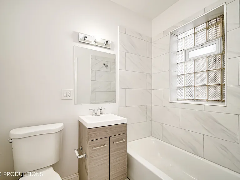 8526 S Oglesby Ave #2F — Photo 8