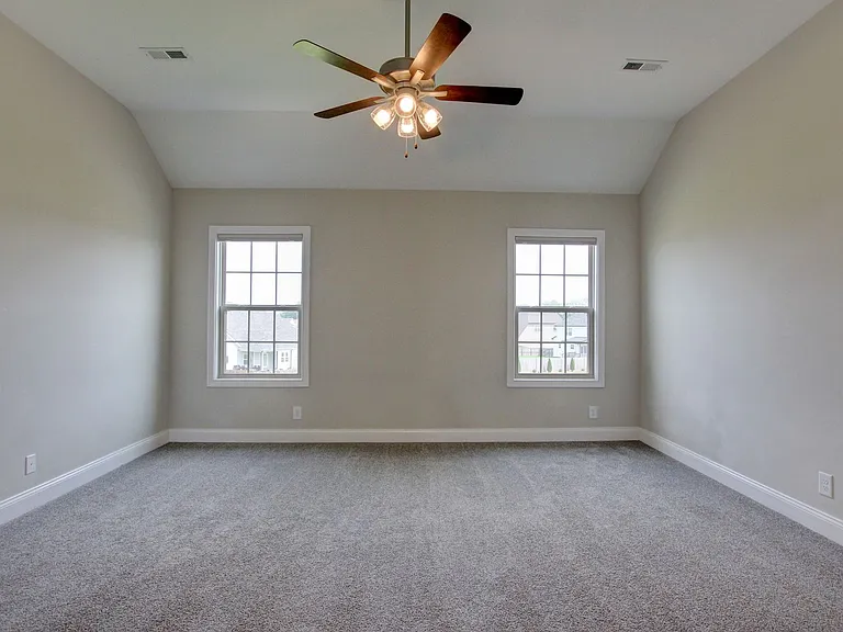 230 Cotoneaster Ln — Photo 37