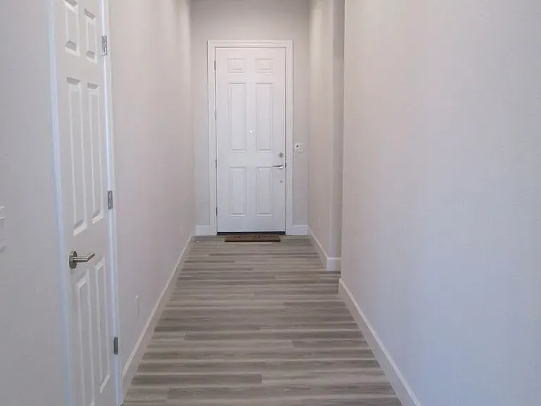 1220 Rutgers Way — Photo 2