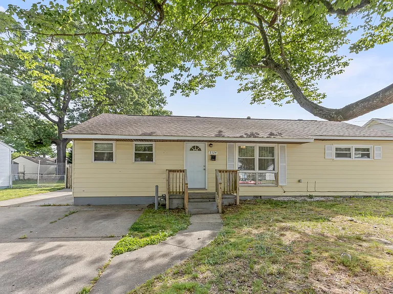 2124 Jeffrey Dr — Photo 16