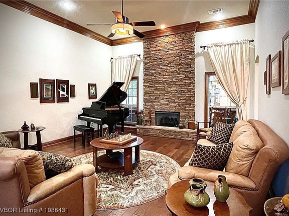 5th image of 6700 Riley Park Dr