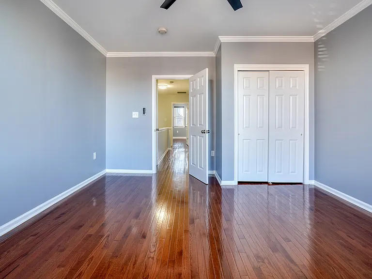 36 N Ellwood Ave — Photo 15