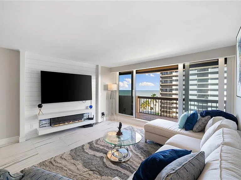 4001 Gulf Shore Blvd N #702 — Photo 4