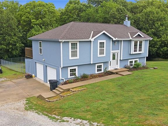 5th image of 5645 SW Hickory Rdg