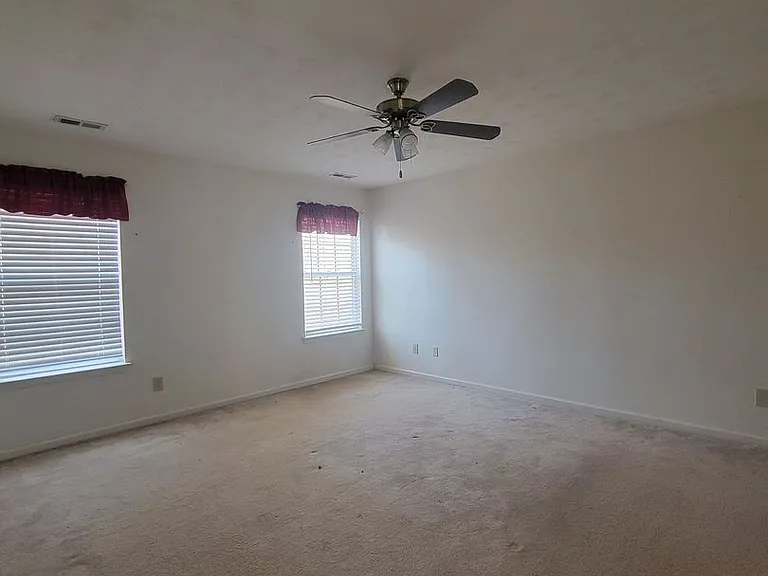 3719 Bridlepath Ln — Photo 13