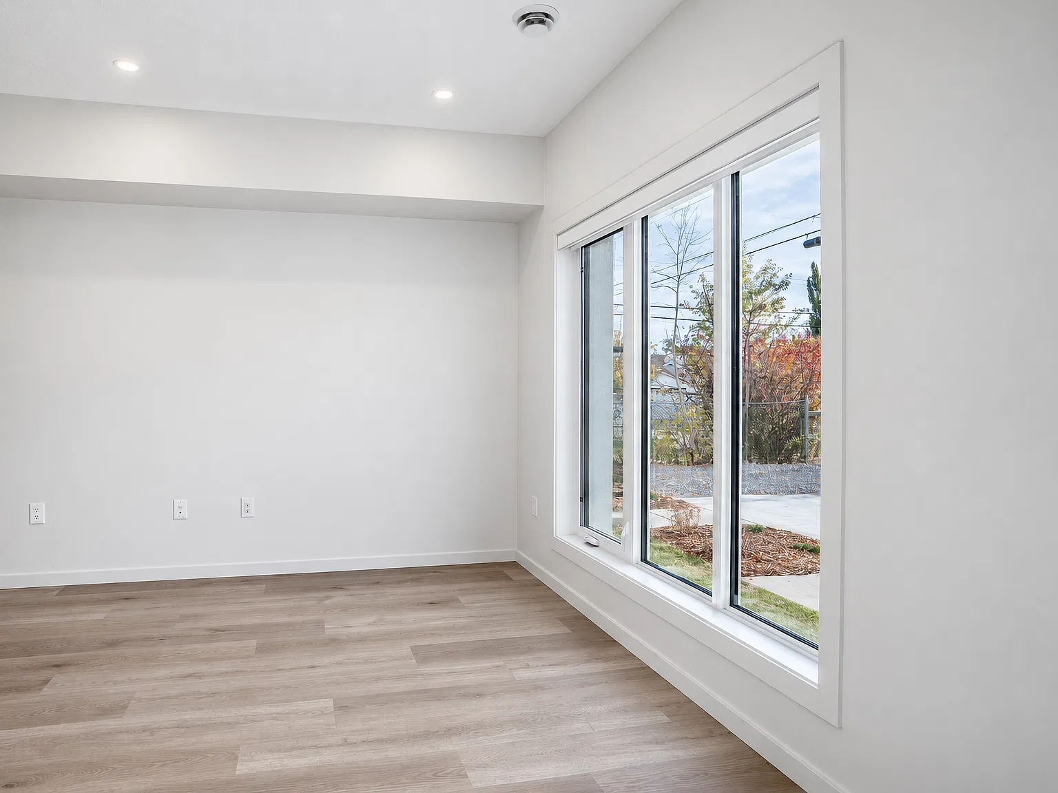 9449 Ottewell Road Main — Photo 2