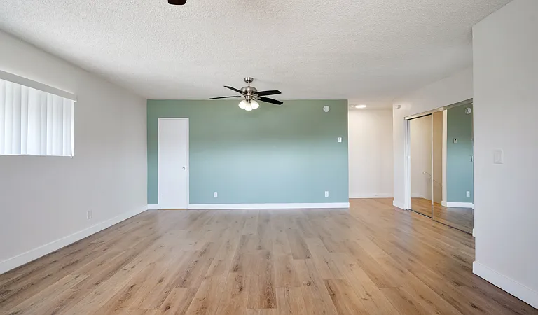 11725 Gilmore St #6 — Photo 8