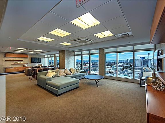 5th image of 150 N Las Vegas Blvd #1809