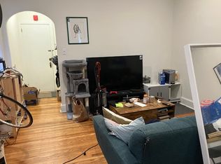 327 S 18th St APT 2R, Philadelphia, PA 19103