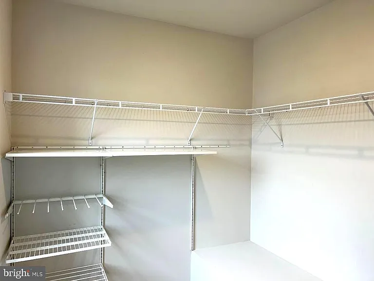 50 Peregrine Way — Photo 16