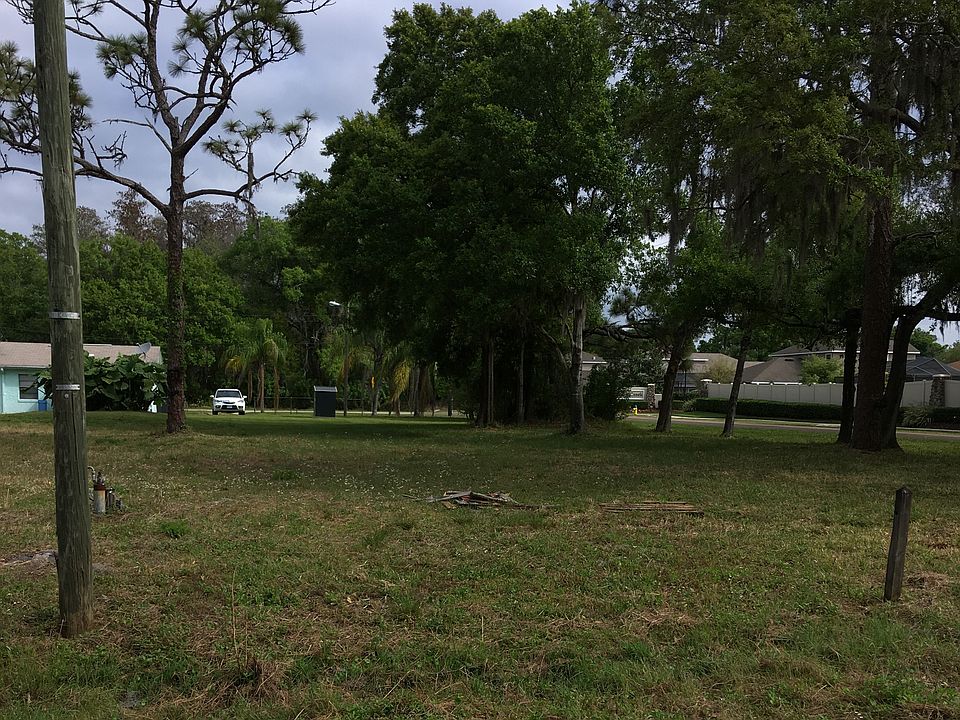 2nd image of 7303 Ardenwood St