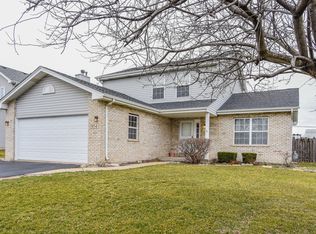 954 Prairie Clover Dr, Romeoville, IL 60446