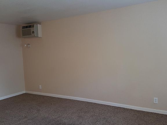 2nd image of 7191 Eigleberry St #H