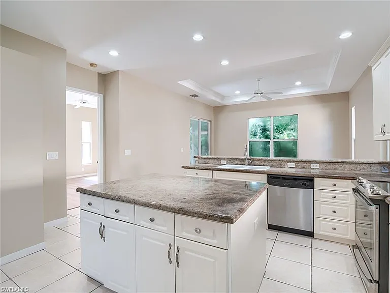 9124 Brendan Preserve Ct — Photo 7