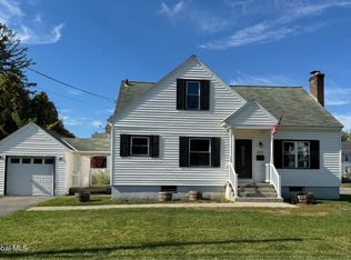 1459 Van Curler Ave, Schenectady, NY 12308
