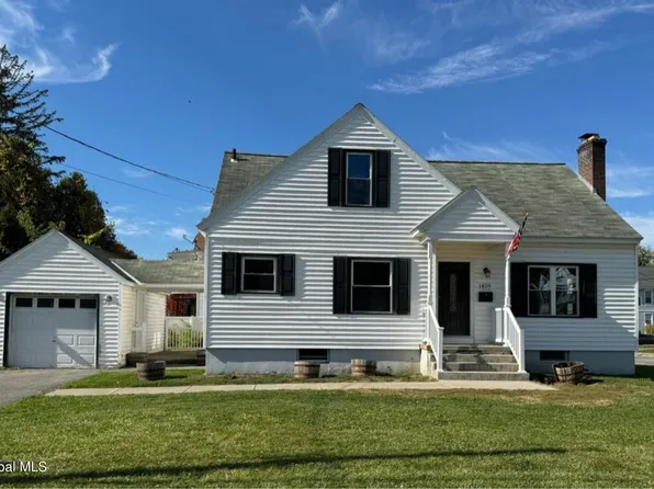 1459 Van Curler Avenue, Schenectady, NY 12308