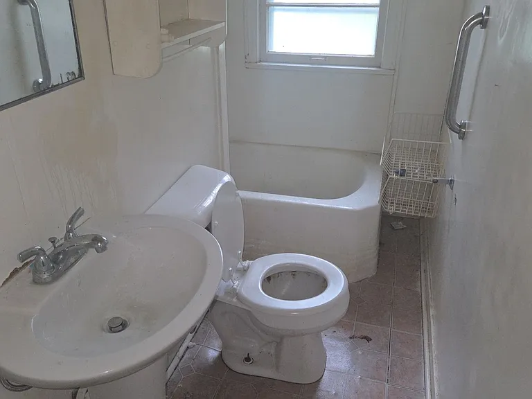 1034 S Tonti Cir — Photo 11