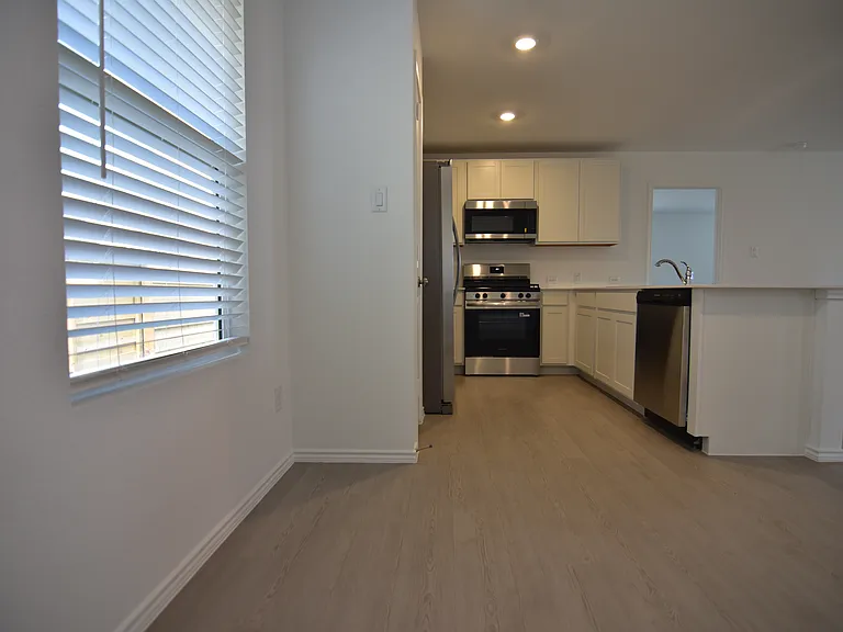 397 Keefer Ln — Photo 12
