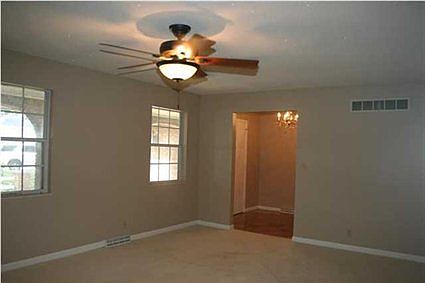3rd image of 224 Bob Court Dr