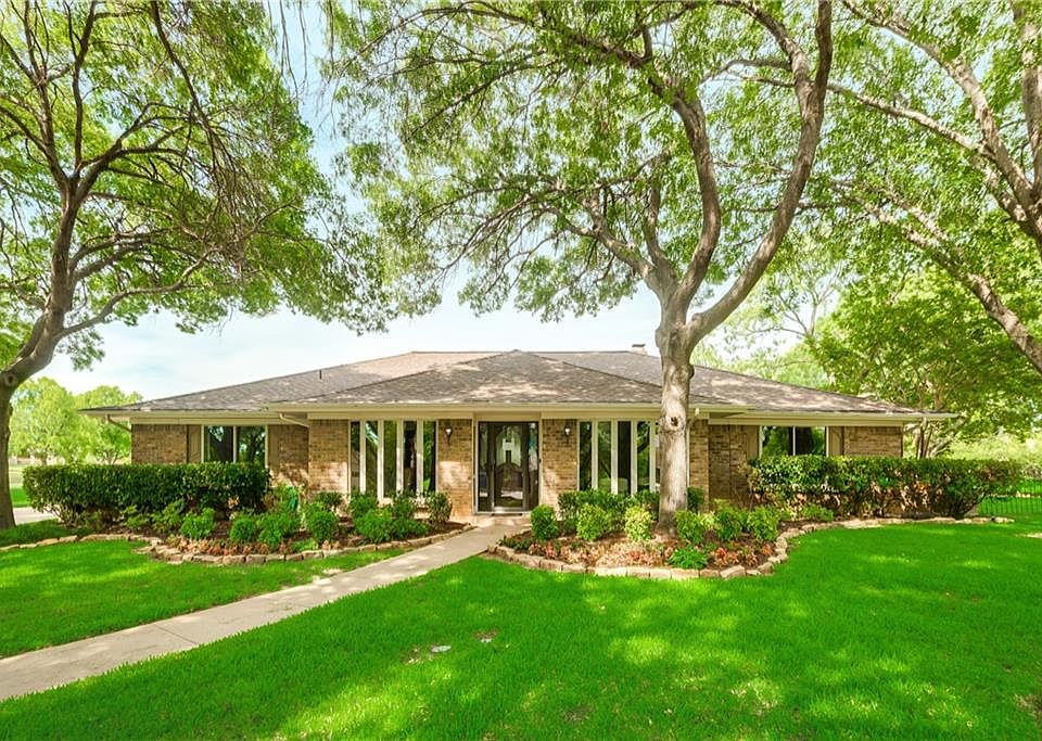 1st image of 951 Oakmont Ct