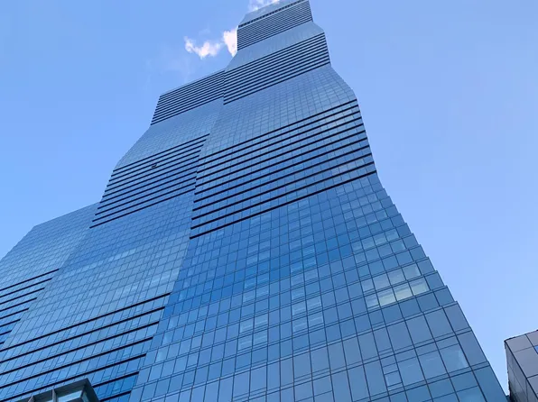 363 E Wacker Dr #4902, Chicago, IL 60601