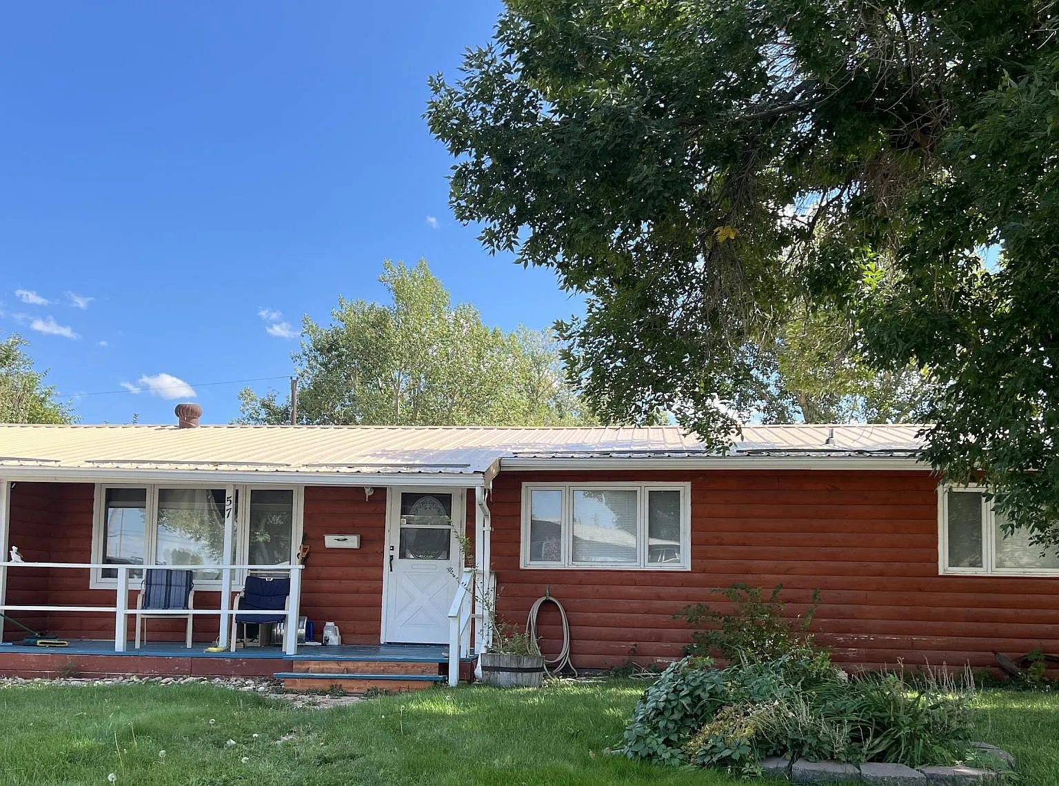 3 bed, 1.5 bath, 1274 sqft, $1,875 — Photo 1